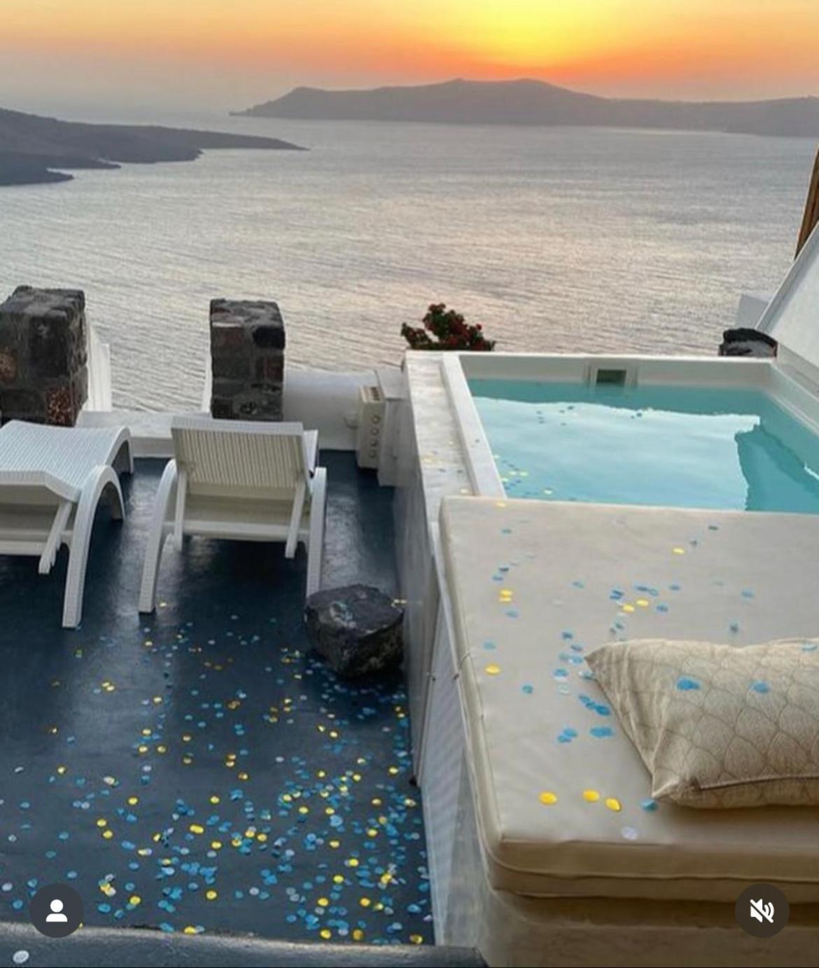 Fira White Residence Esterno foto